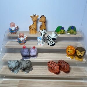 Lot of Older Style Fisher Price Little People Noahs and Animals Replacements